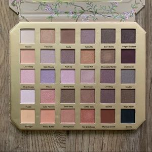 Too Faced eyeshadow palette!
